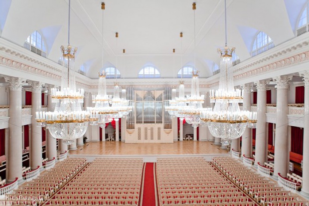 Зал филармонии Санкт-Петербурга